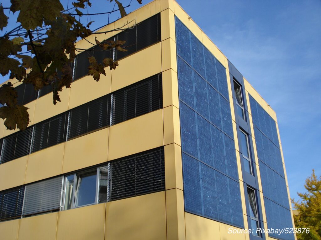 Helmholtz Center in Berlin tests build-in photovoltaic system